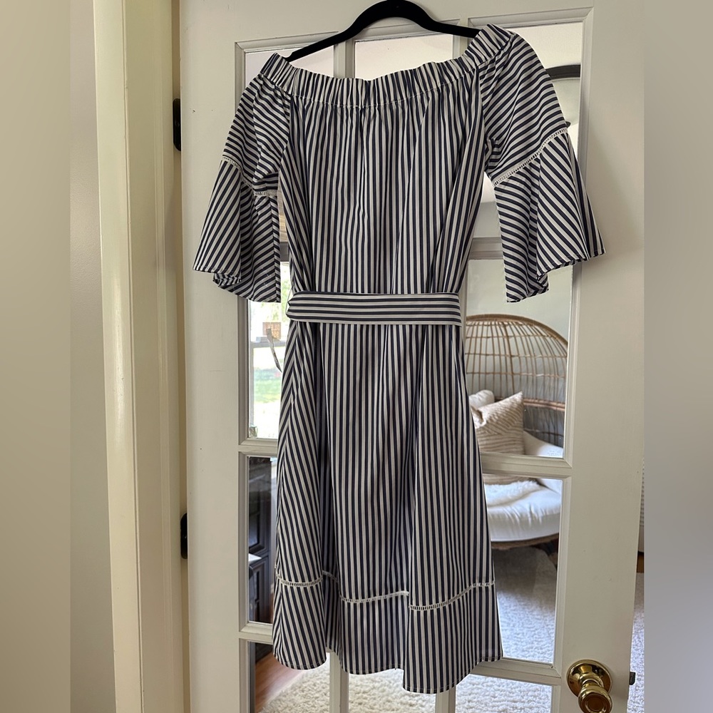 Donna Morgan NWT Off the Shoulder Blue and White Striped Dress